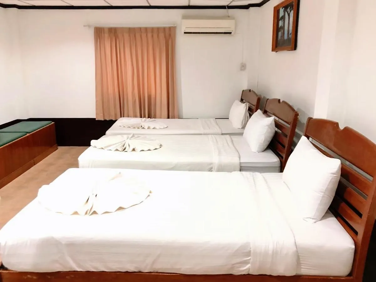 Hotel Golden Bee Phiphi